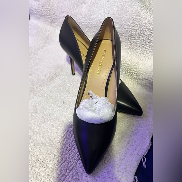 Coach Wiley Leather Pumps - Picture 3 of 5